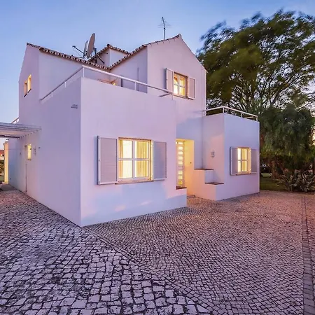 Mora - Close To The * Gale (Albufeira)